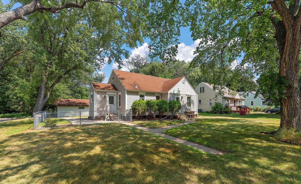 Photo of 1929 Jerrold Avenue, Arden Hills, MN 55112 (MLS # 7114952)