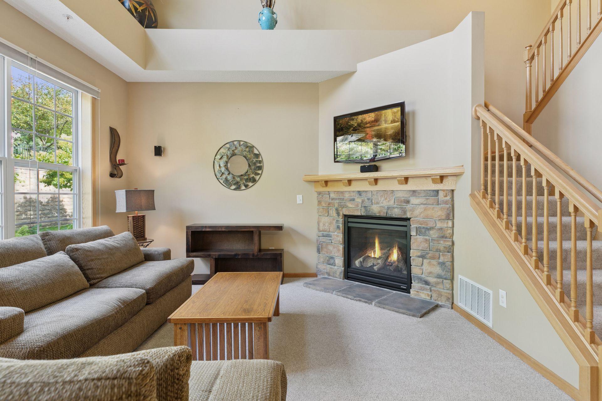 1243 Majestic Avenue 313