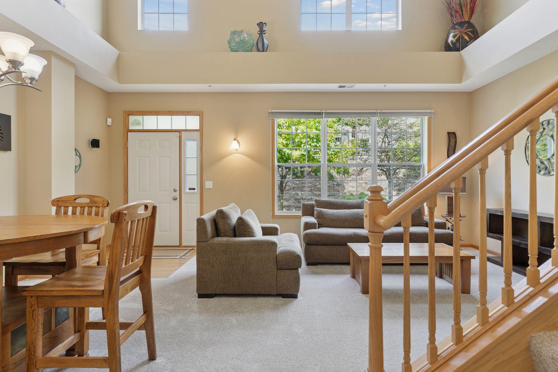 1243 Majestic Avenue 313