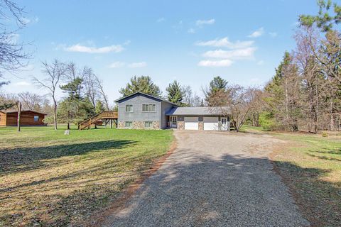 Photo of 17 Lilac Street, Circle Pines, MN 55014 (MLS # 7060447)