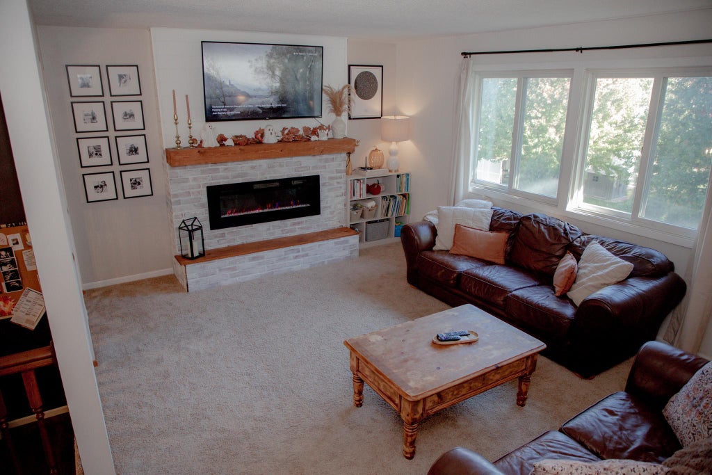 Photo of 1141 Hillcrest Drive, Woodbury, MN 55125 (MLS # 7161970)