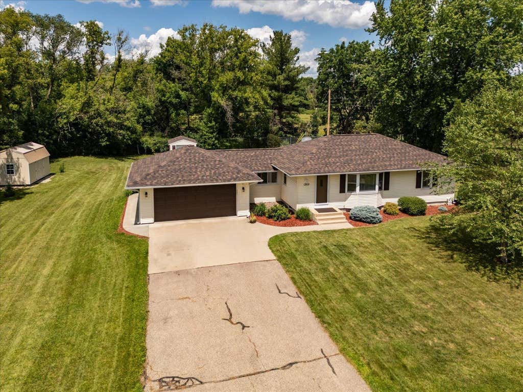 Photo of 1305 25th Street SE, Rochester, MN 55904 (MLS # 7099529)