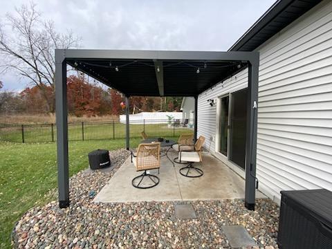 11076 Ulysses Street NE