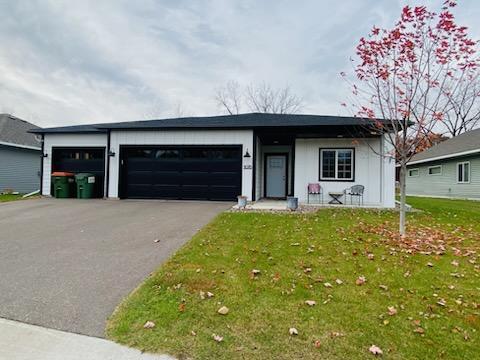 11076 Ulysses Street NE