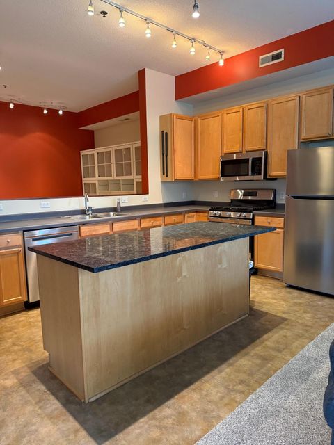 2650 University Avenue W 101 Saint Paul MN 55114