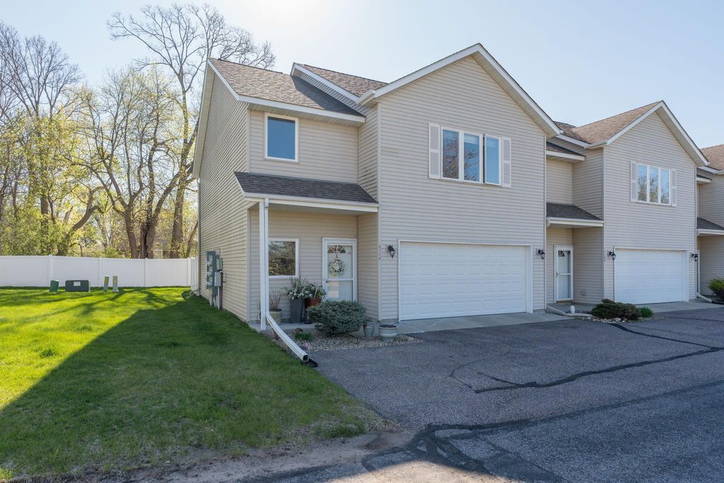 Photo of 2110 Willow Trail, North Mankato, MN 56003 (MLS # 7065620)