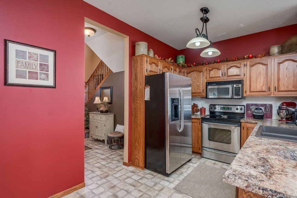 Photo of 2110 Willow Trail, North Mankato, MN 56003 (MLS # 7065620)