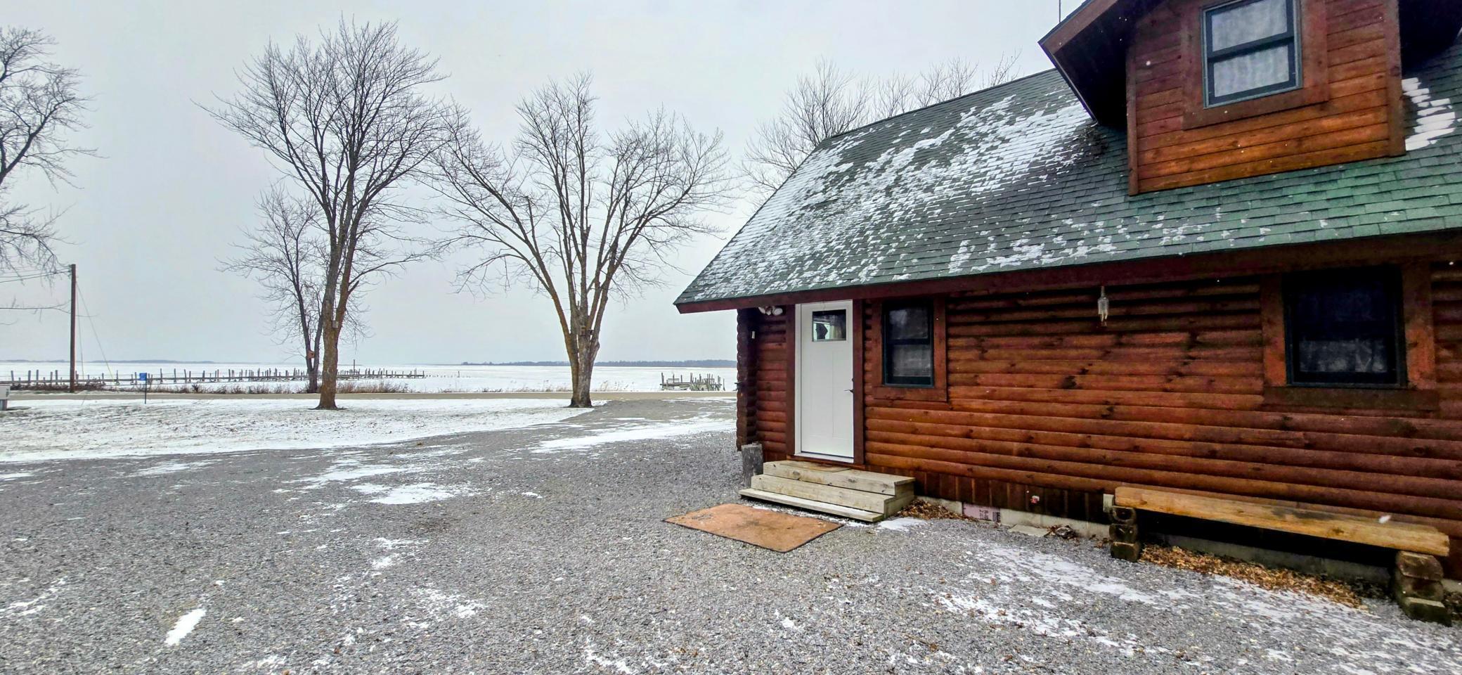 3465 Four Mile Bay Drive NW