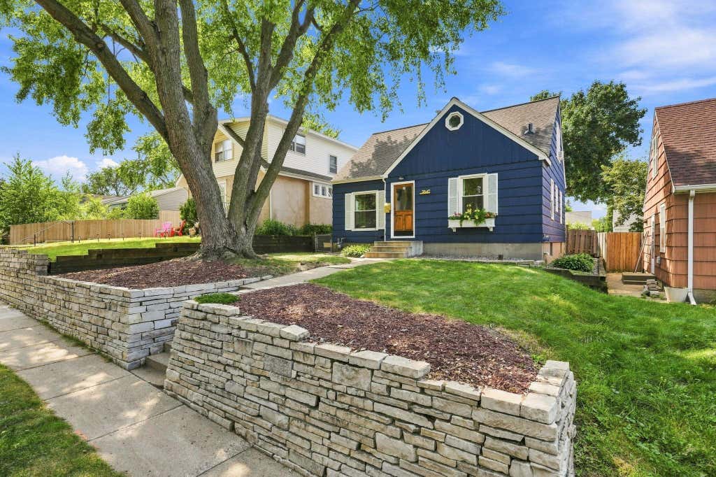 Photo of 2840 Brunswick Avenue S, Saint Louis Park, MN 55416 (MLS # 7127642)