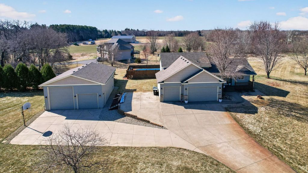 Photo of 4330 203rd Lane NW, Anoka, MN 55303 (MLS # 7051041)