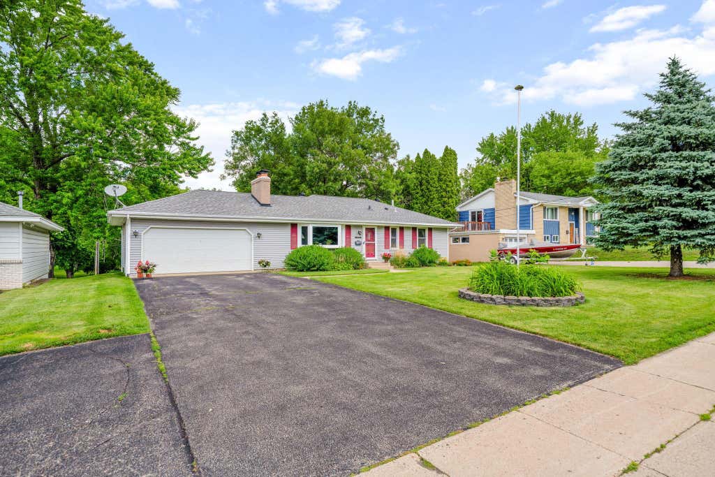 Photo of 4700 W 84th Street, Bloomington, MN 55437 (MLS # 7081531)