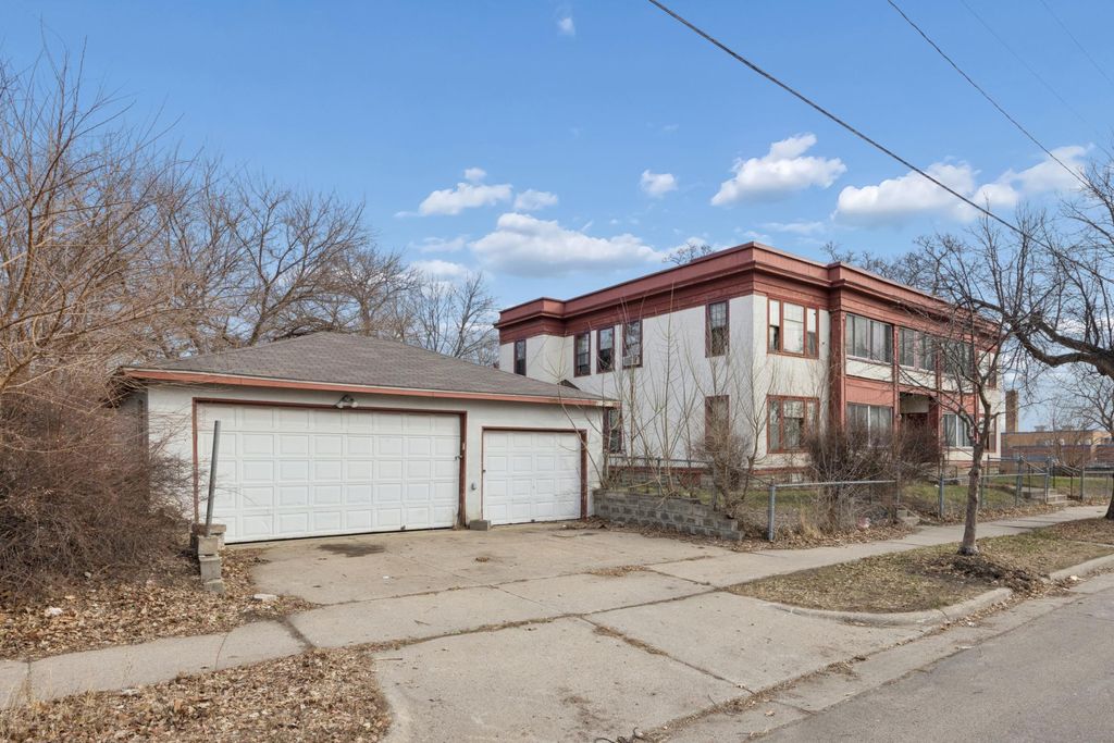 Photo of 900 16th Avenue N, Minneapolis, MN 55411 (MLS # 7045285)