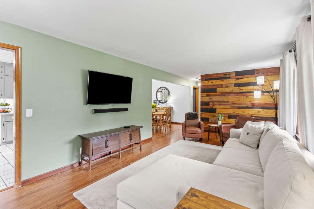 Photo of 8140 Xerxes Avenue S, Bloomington, MN 55431 (MLS # 7086367)