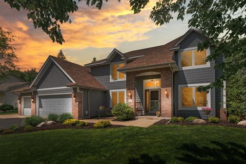 161 Dunbar Way Mahtomedi MN 55115