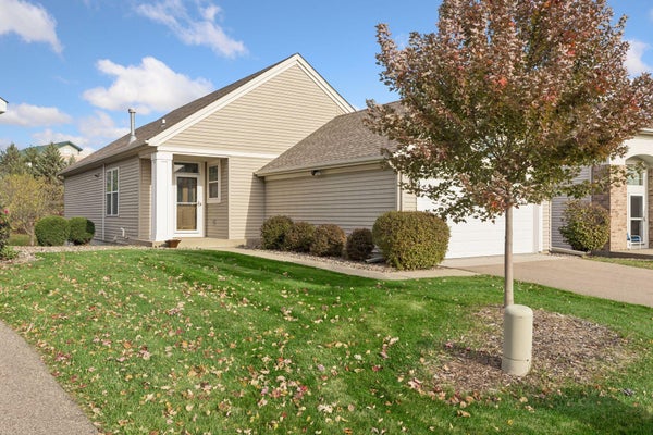 2545 PRAIRIE OAK TRL, SAINT PAUL, MN 55125 - Image fd4d1a70ee1bf55471f16f4aa01df991/3045621828