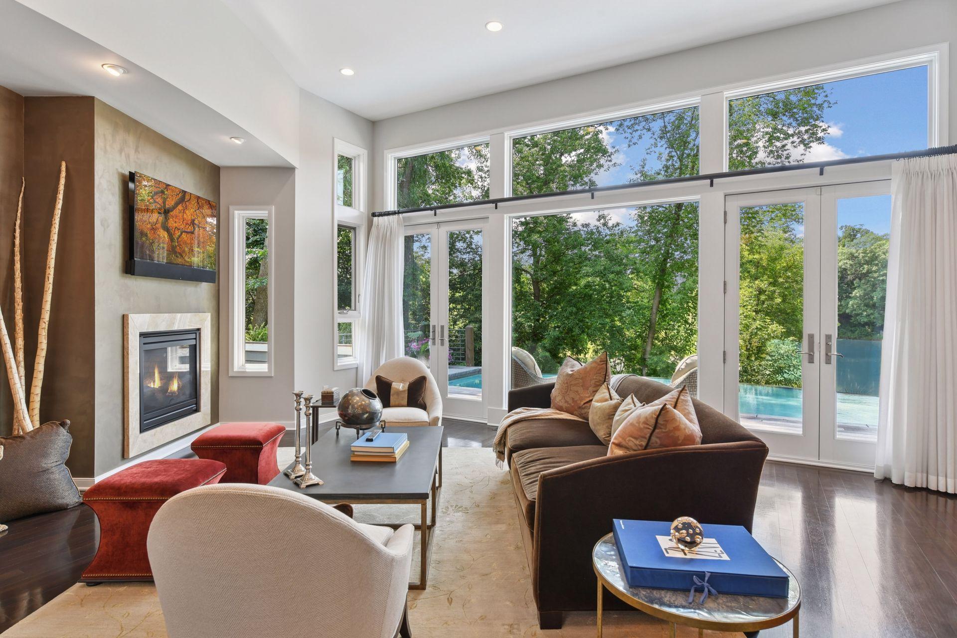 15 Queensland Lane N