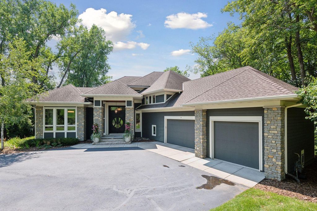 Photo of 15 Queensland Lane N, Plymouth, MN 55447 (MLS # 7009221)