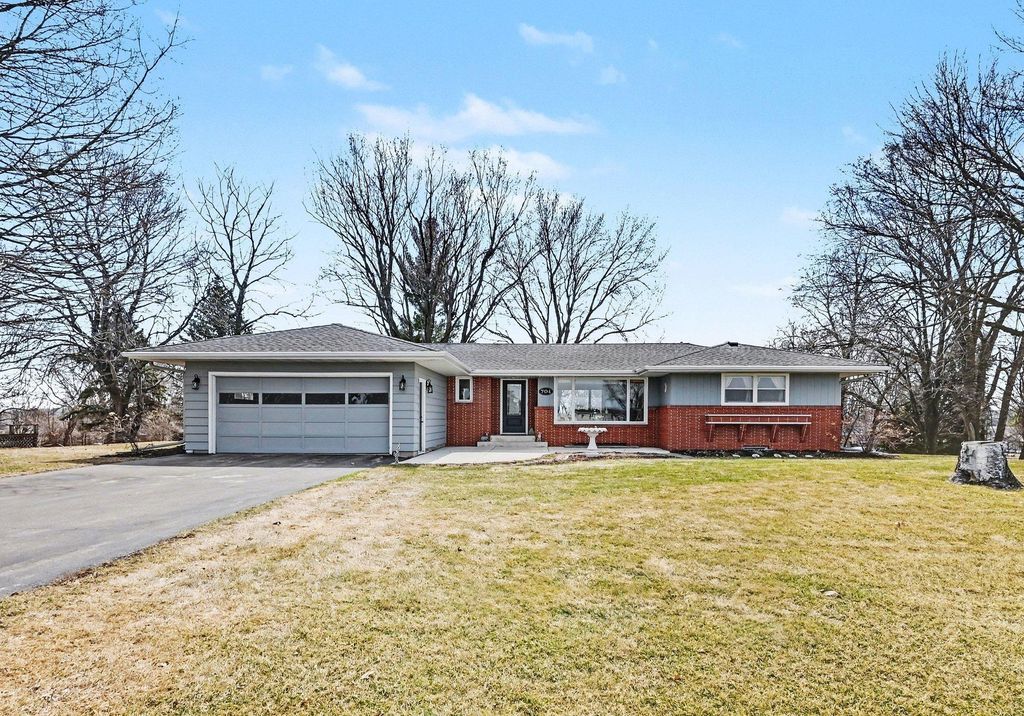 Photo of 704 Main Street W, New Prague, MN 56071 (MLS # 7044666)