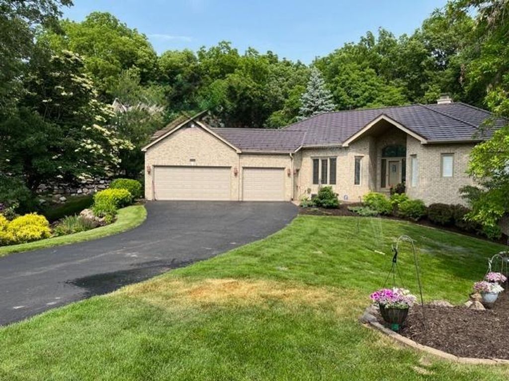 Photo of 6958 Kenmare Drive, Bloomington, MN 55438 (MLS # 7006324)