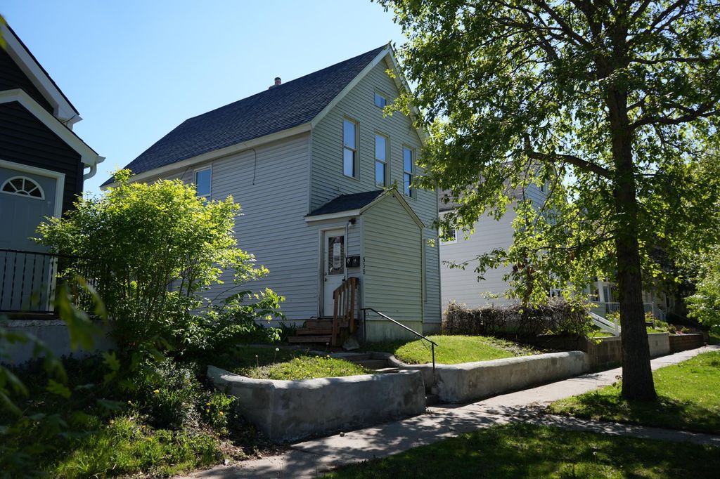 Photo of 538 Charles Avenue, Saint Paul, MN 55103 (MLS # 7082191)