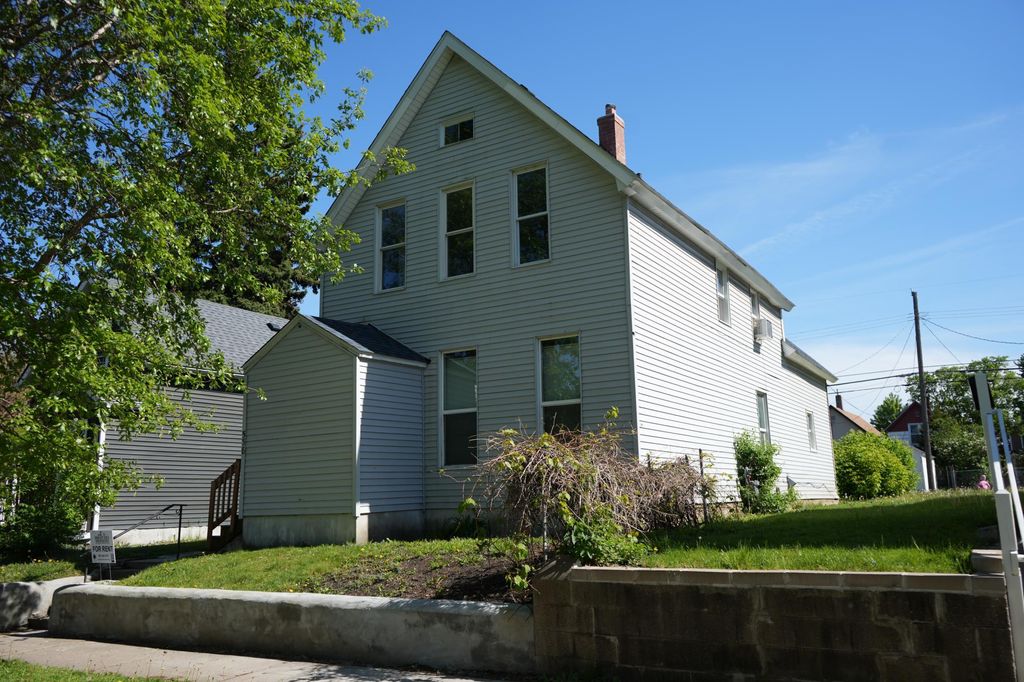 Photo of 538 Charles Avenue, Saint Paul, MN 55103 (MLS # 7082191)