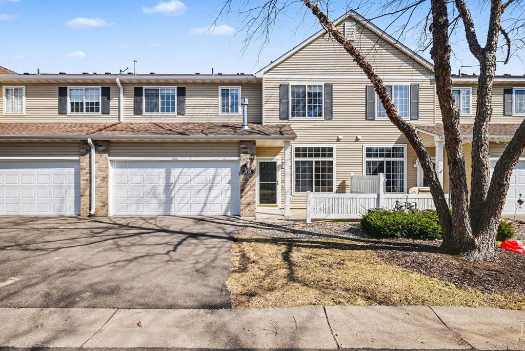 Photo of 313 Frederick Circle, Hastings, MN 55033 (MLS # 7043378)