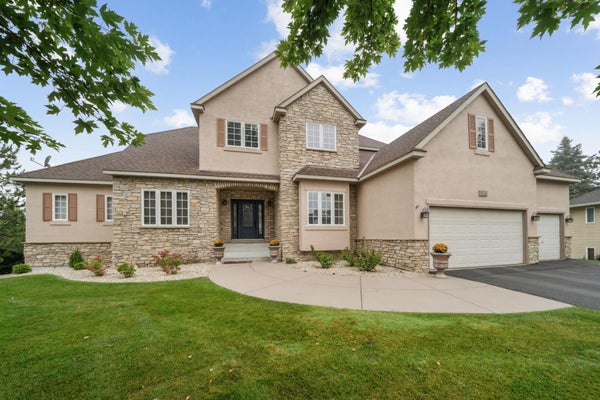 8126 PRISTINE PINE TRL, EDEN PRAIRIE, MN 55347 - Image fd754d071c8709b4cab4cf4fd5dc337c/3505583019