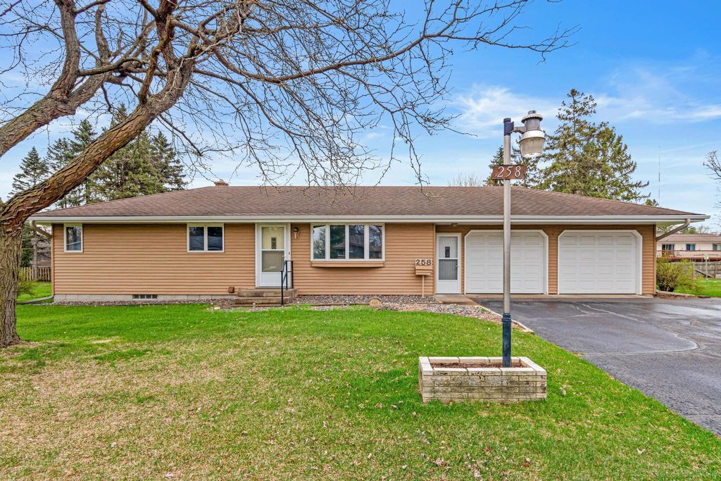 Photo of 258 Dawn Avenue, Shoreview, MN 55126 (MLS # 7052784)
