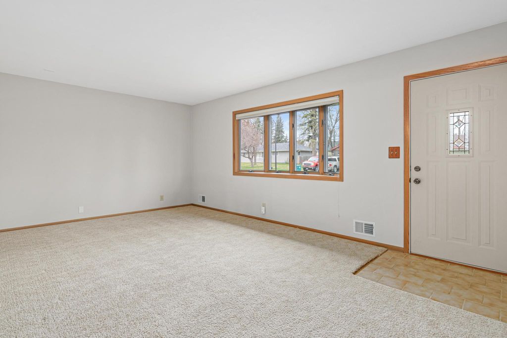 Photo of 258 Dawn Avenue, Shoreview, MN 55126 (MLS # 7052784)