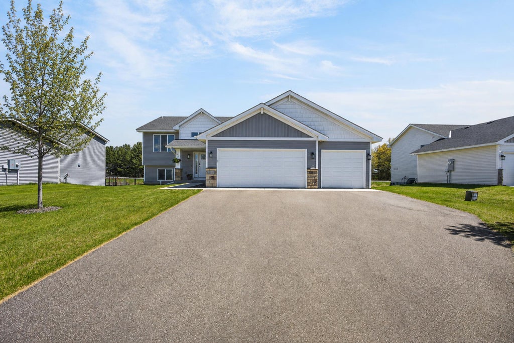Photo of 25695 Euclid Avenue, Wyoming, MN 55092 (MLS # 7090766)