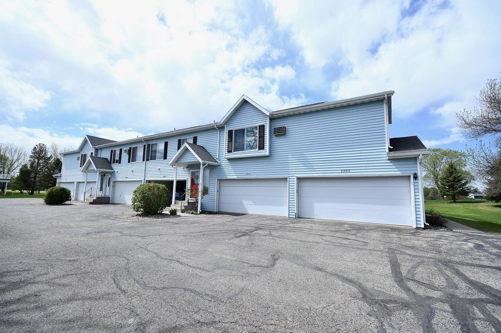 Photo of 2901 32nd Street S, Moorhead, MN 56560 (MLS # 7074445)