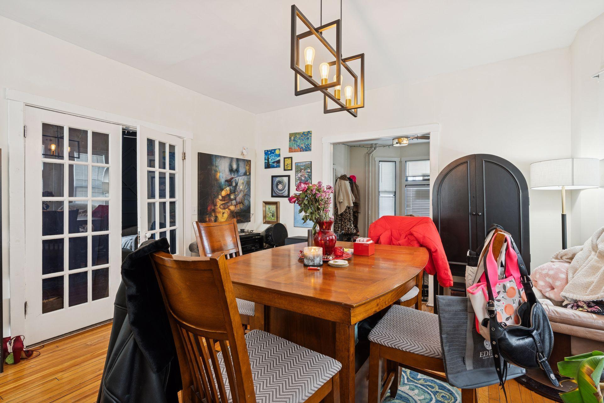 694 Central Avenue W