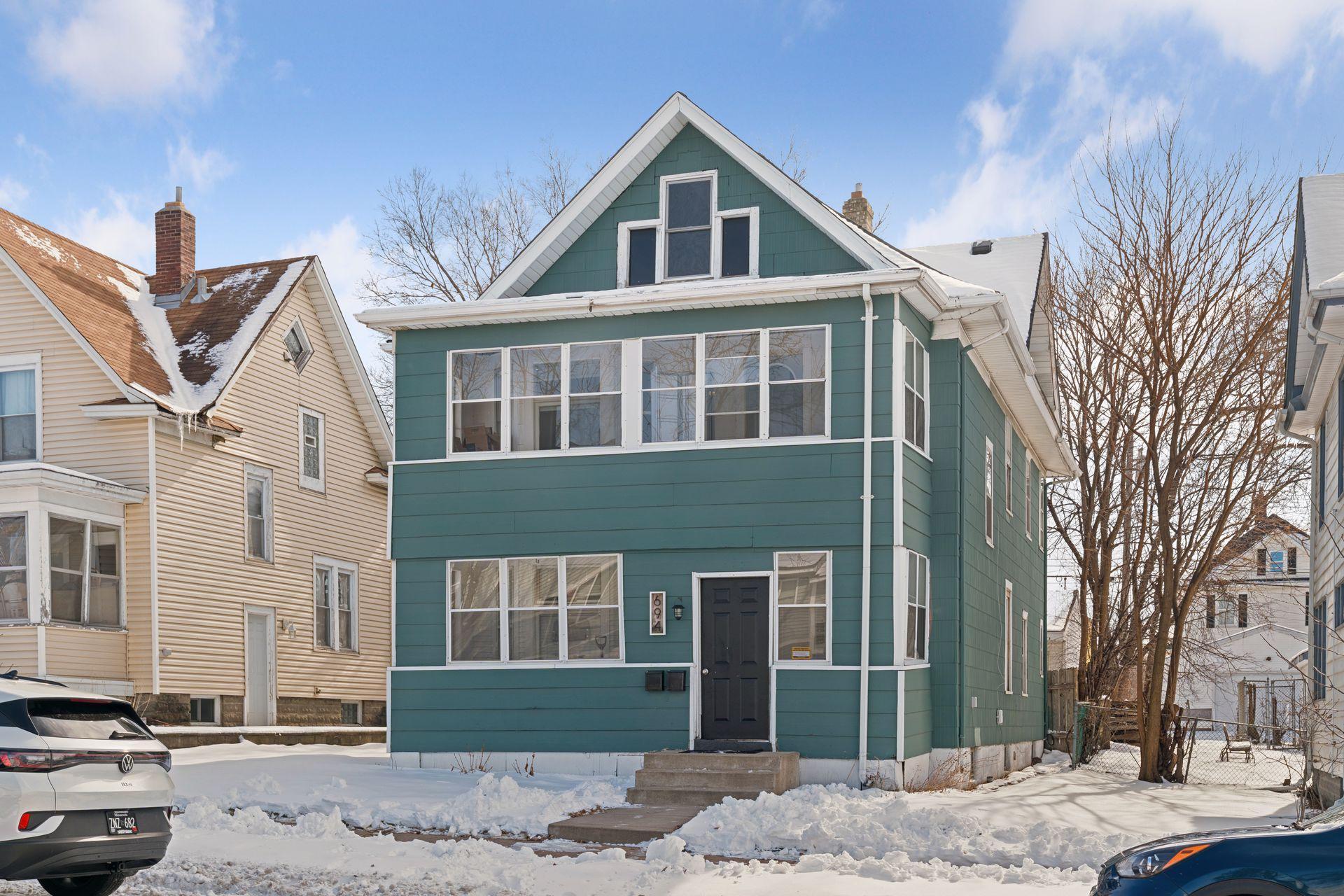 694 Central Avenue W