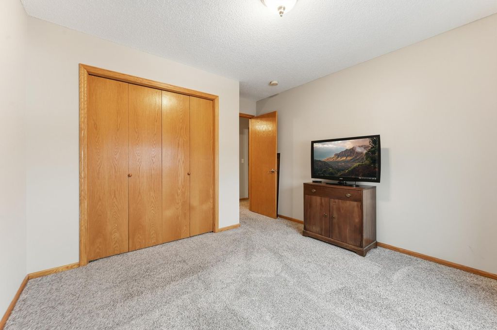 Photo of 7990 Forest Boulevard #D, Woodbury, MN 55125 (MLS # 7014350)