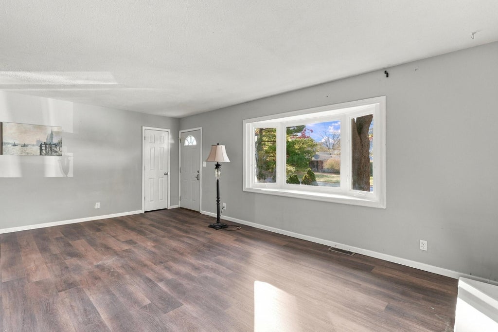 Photo of 4816 W 82nd Street, Bloomington, MN 55437 (MLS # 7165175)