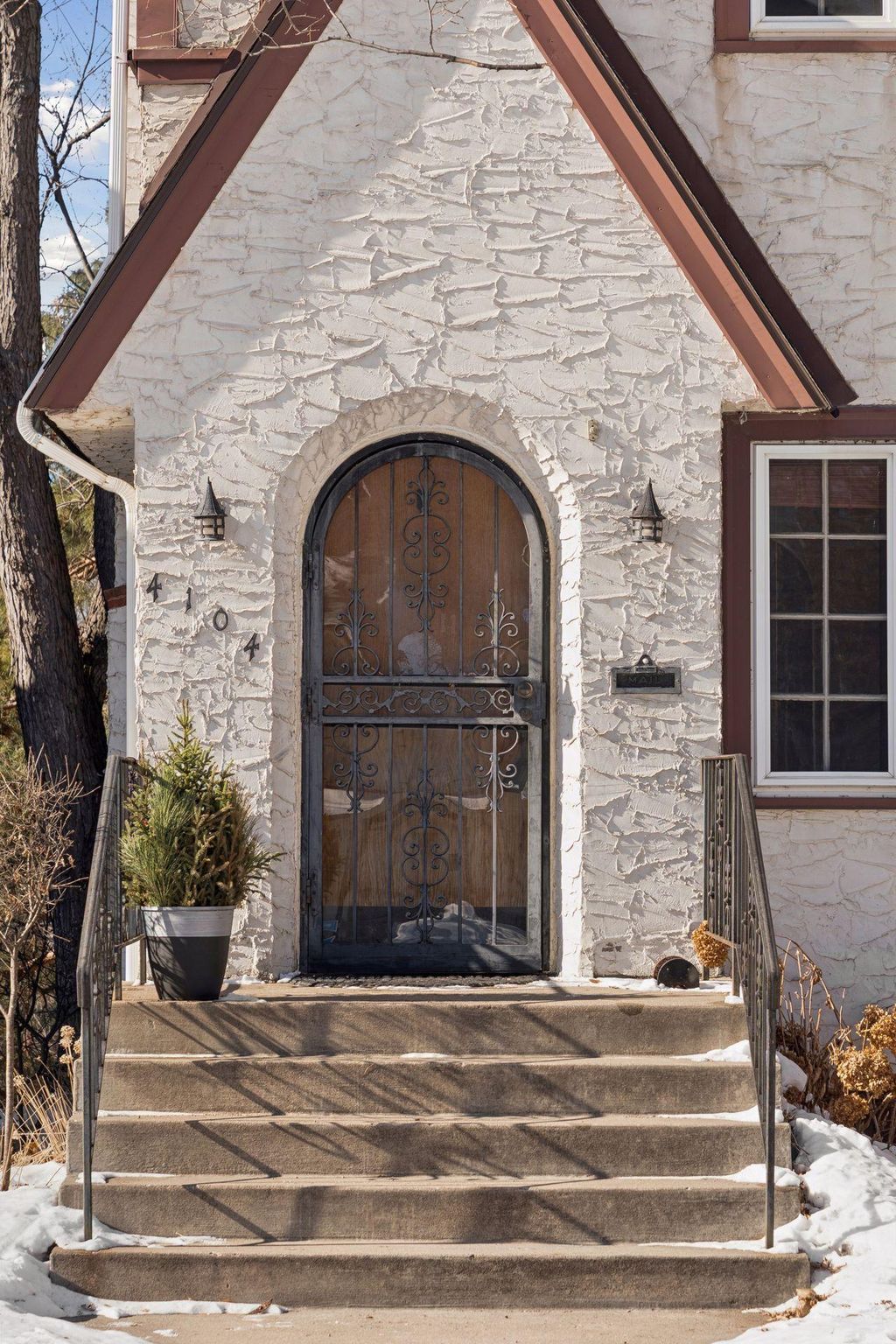 Photo of 4104 Beard Avenue S, Minneapolis, MN 55410 (MLS # 7014098)