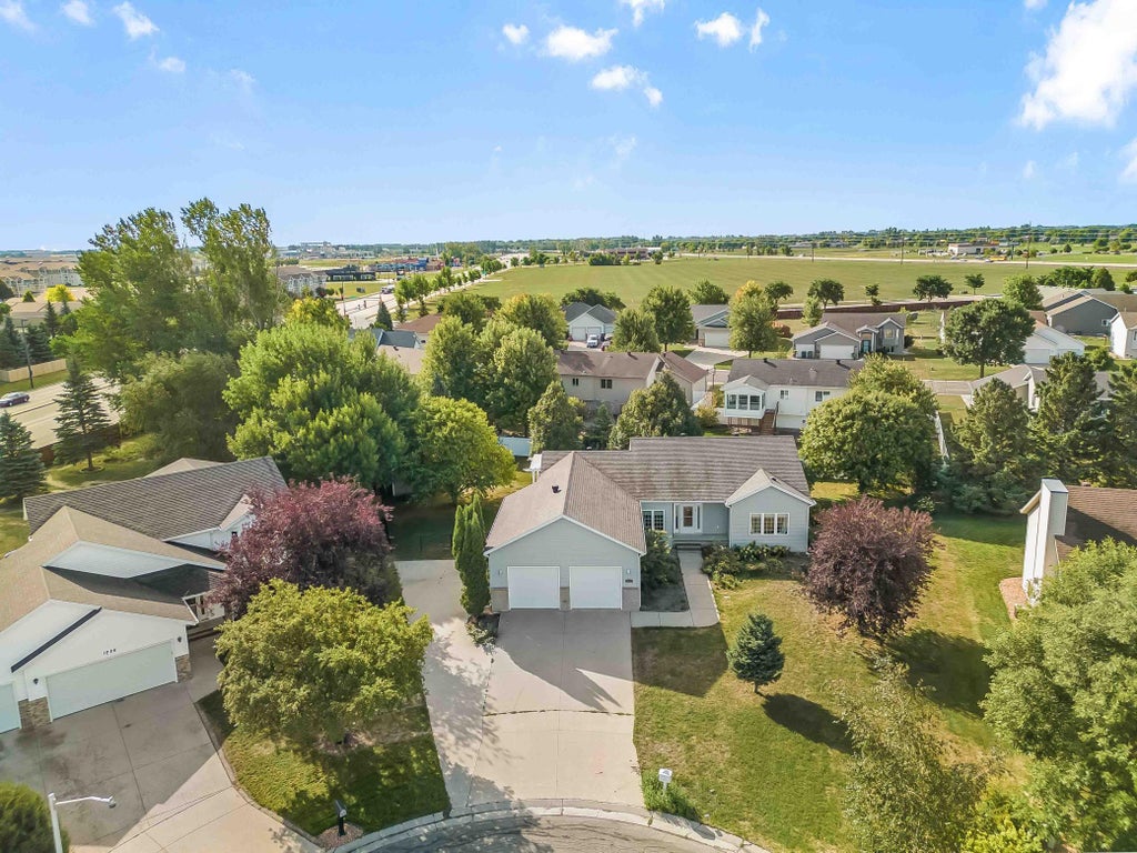 Photo of 1928 33rd Street S, Moorhead, MN 56560 (MLS # 7143193)