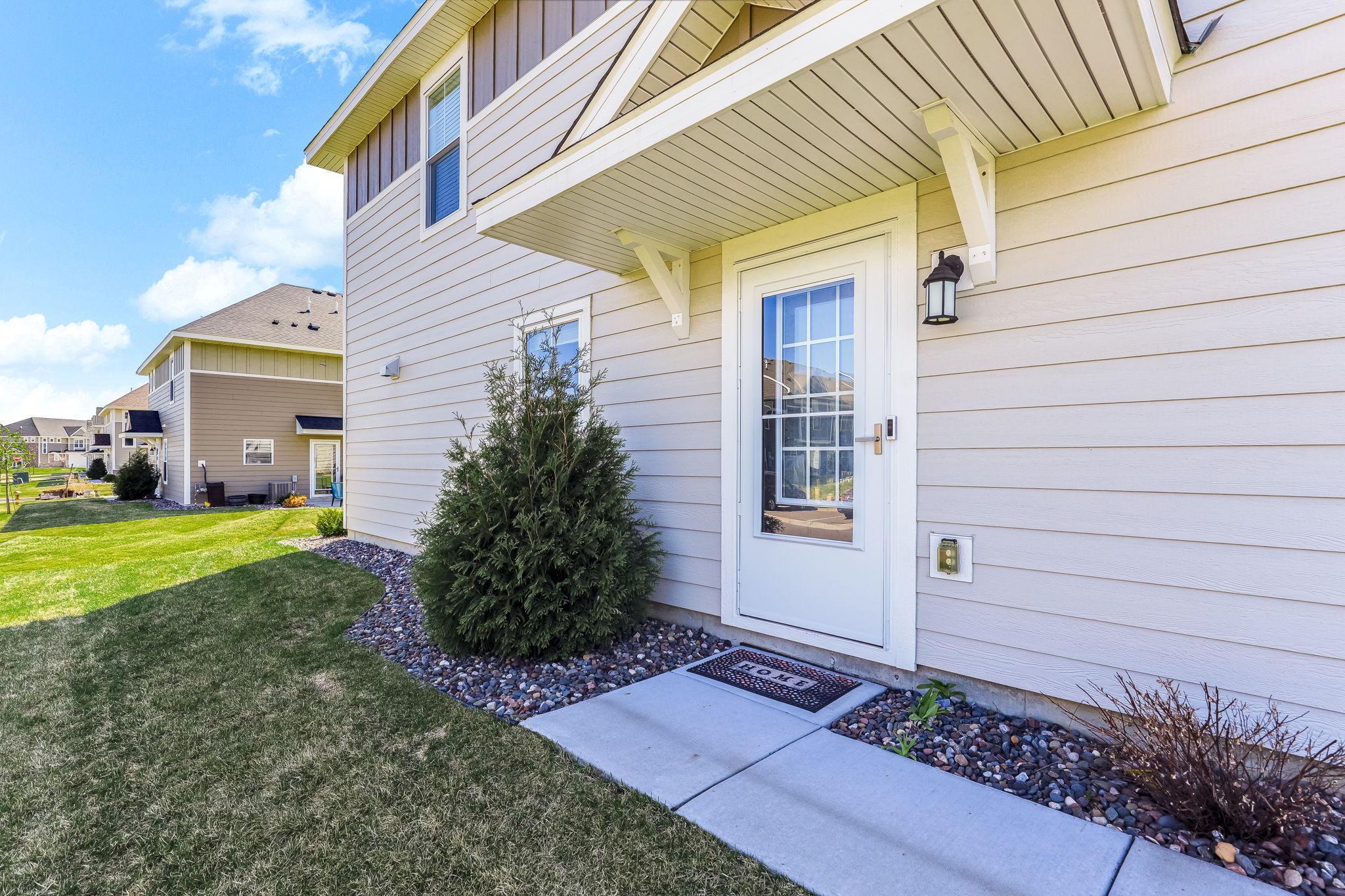 1136 Middlefield Road Road