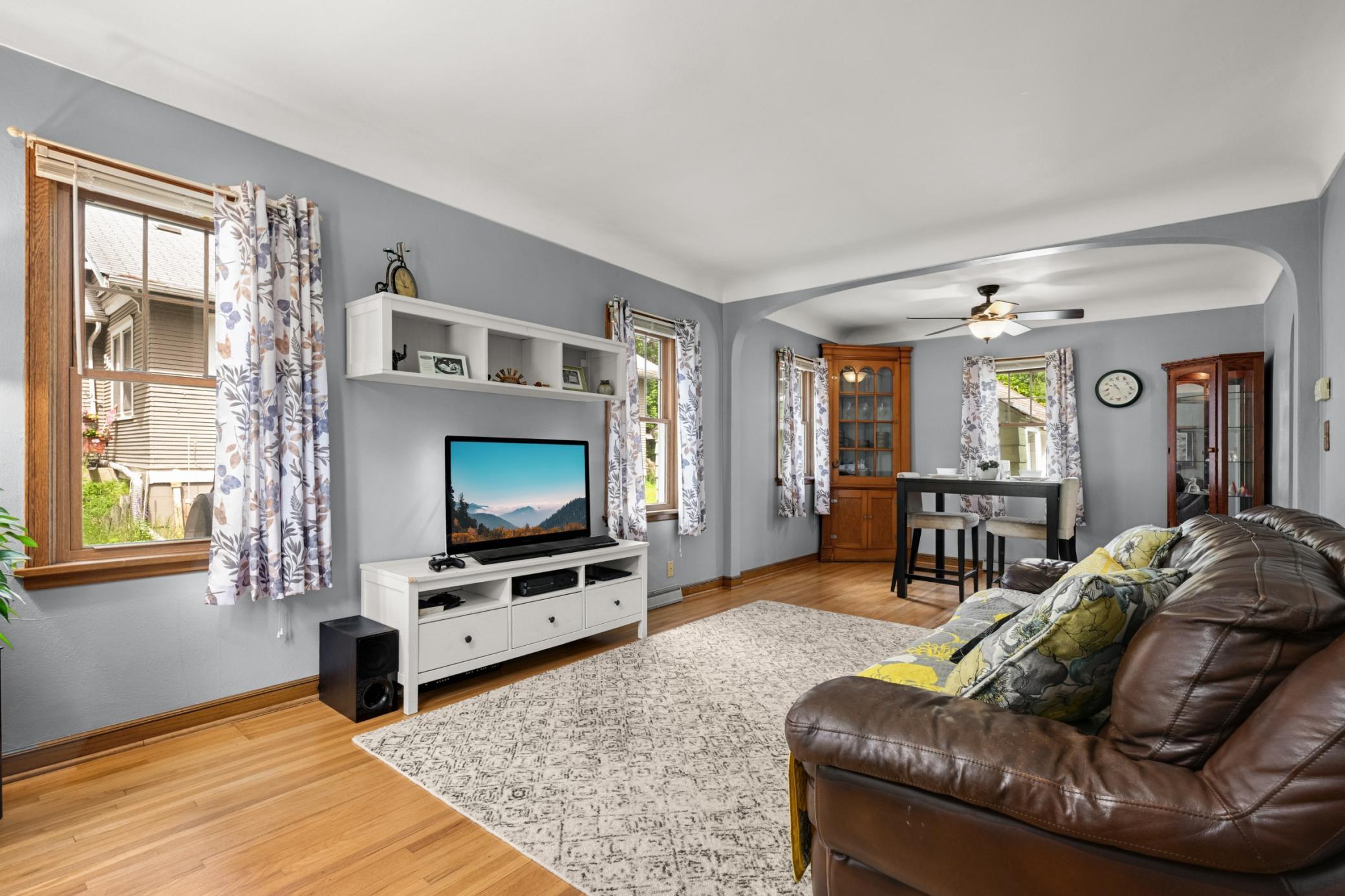 209 Robie Street W