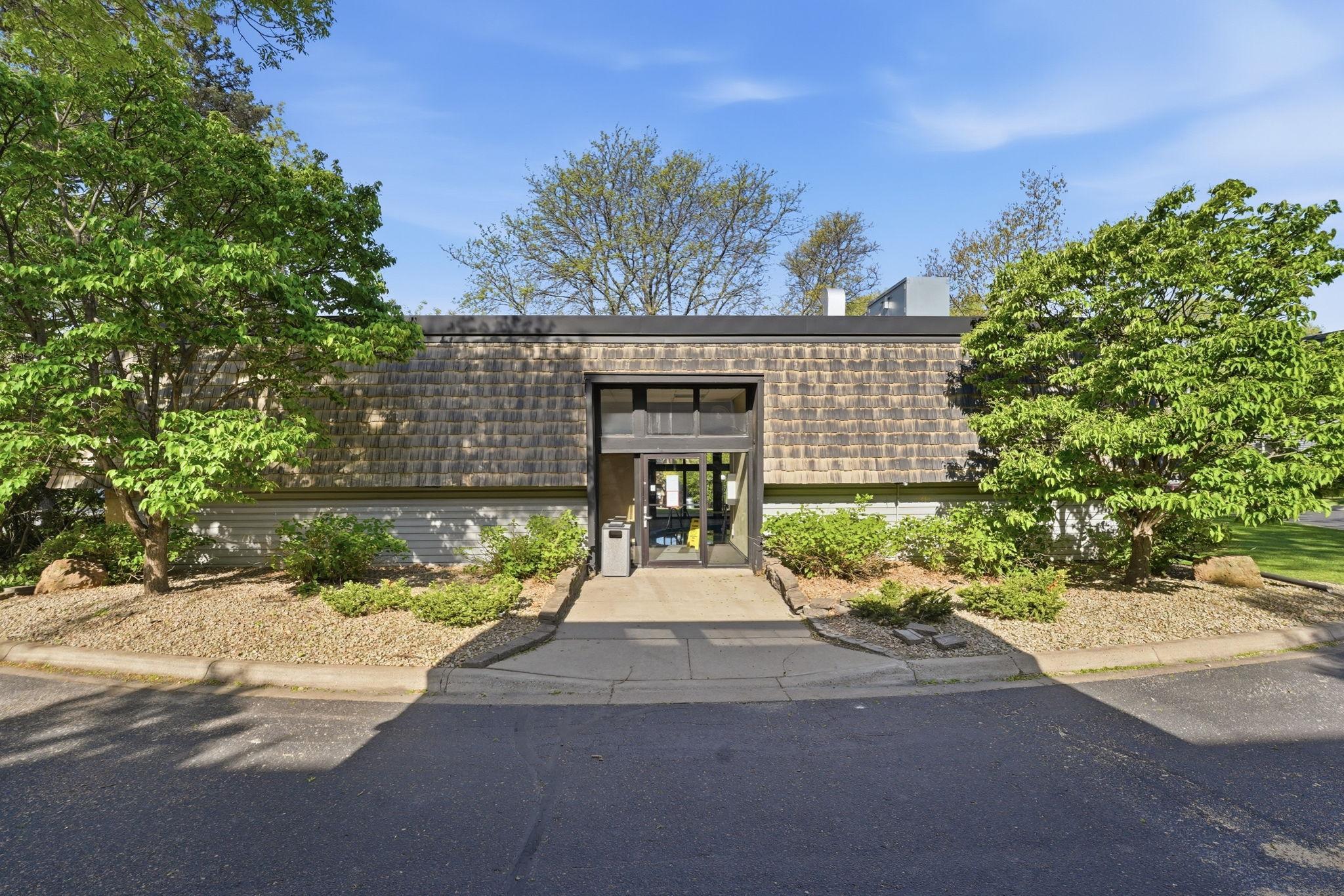 183 Little Canada Road E 305
