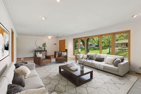 5212 Colonial Drive Golden Valley MN 55416