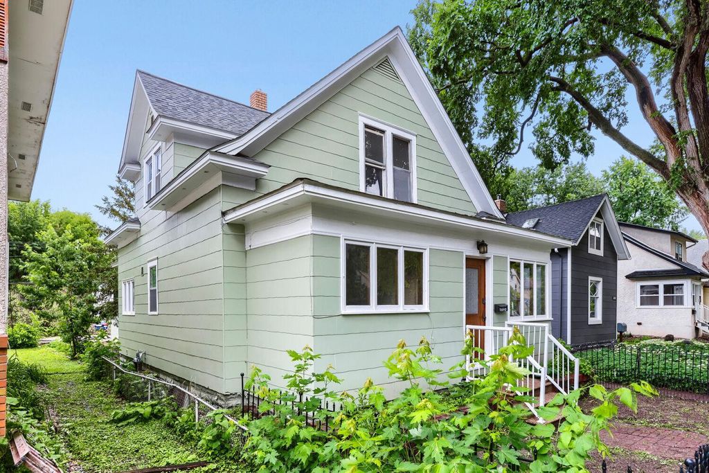 Photo of 1092 25th Avenue SE, Minneapolis, MN 55414 (MLS # 7095834)