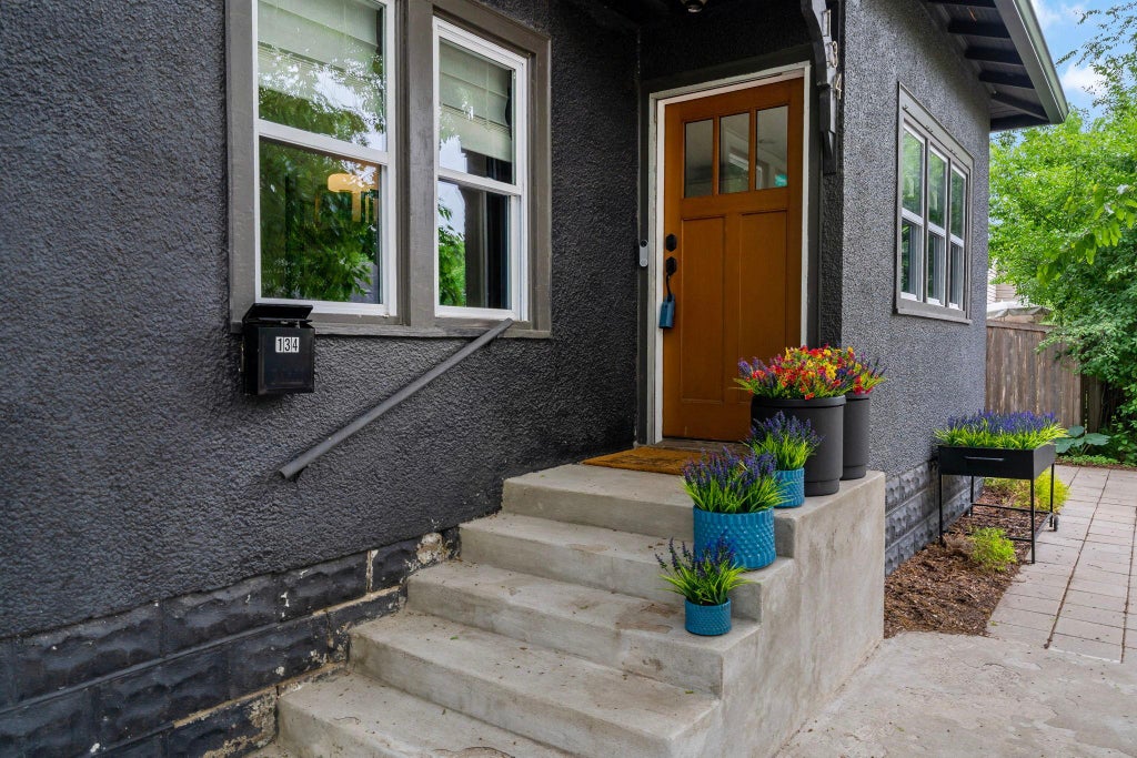Photo of 134 W 45th Street, Minneapolis, MN 55419 (MLS # 7083466)