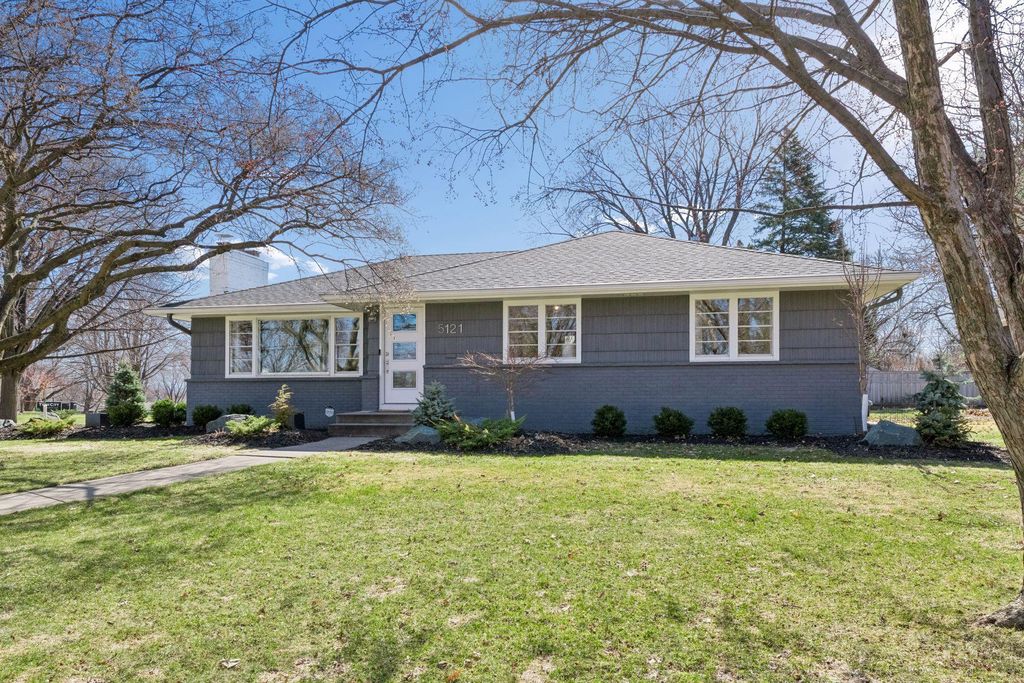 Photo of 5121 Valley View Road, Edina, MN 55436 (MLS # 7049937)