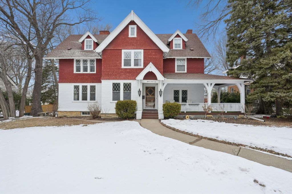 Photo of 1591 Summit Avenue, Saint Paul, MN 55105 (MLS # 7013780)