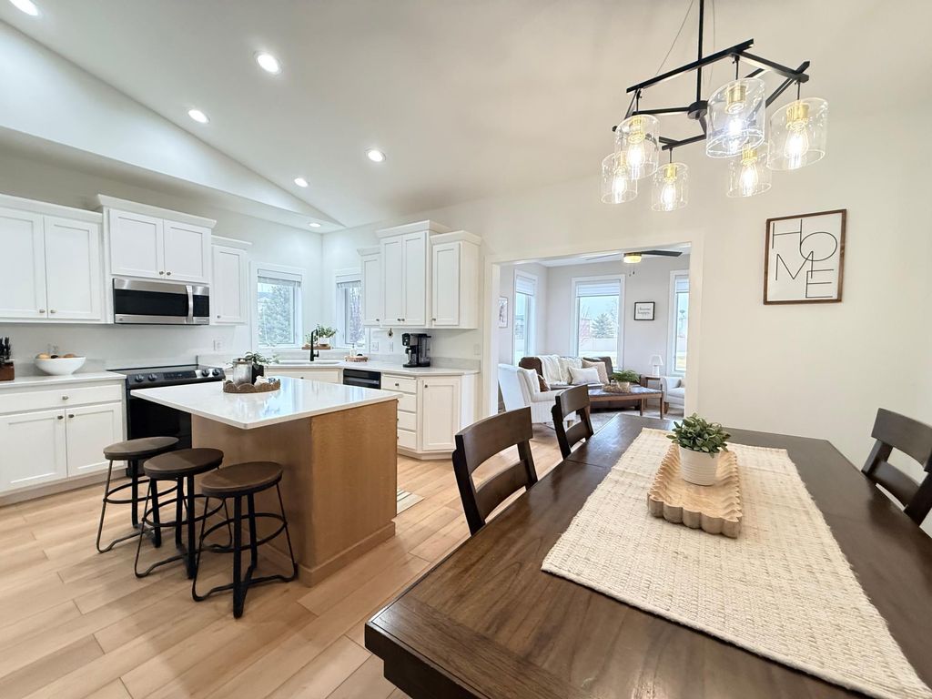 Photo of 707 43rd Avenue S, Moorhead, MN 56560 (MLS # 7031899)