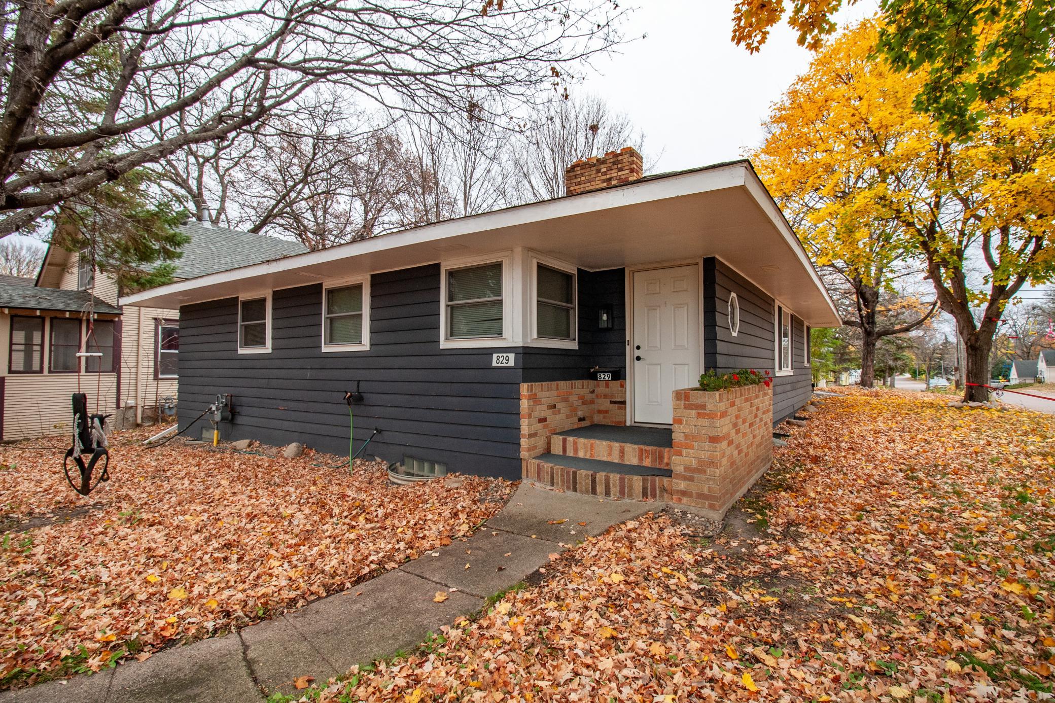 829 W Linden Street