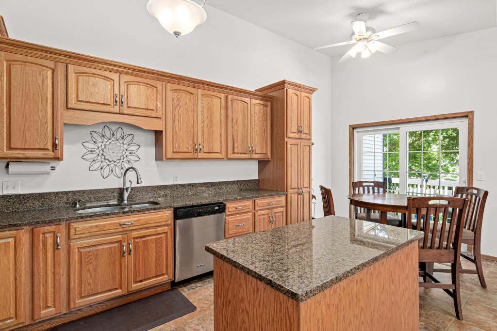 Photo of 7923 147th Street W, Apple Valley, MN 55124 (MLS # 7091358)