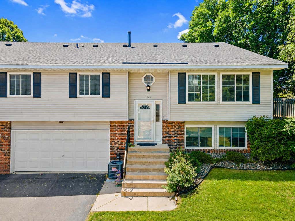 Photo of 7923 147th Street W, Apple Valley, MN 55124 (MLS # 7091358)