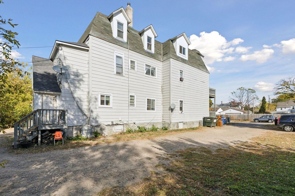 Photo of 951 Desoto Street, Saint Paul, MN 55130 (MLS # 7018831)